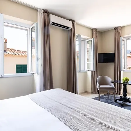 Pidrinella LʼÎle-Rousse